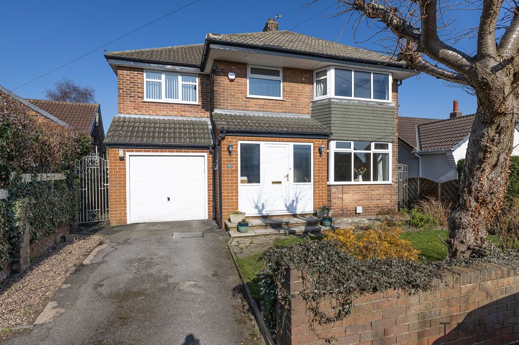 Property photo 1 of 41