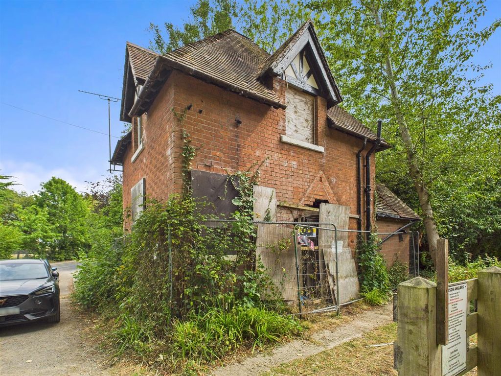 Property photo 1 of 9