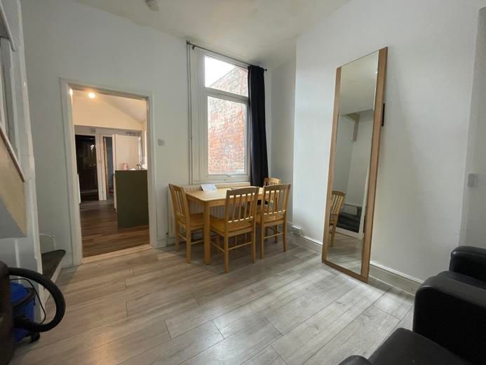 Property photo 2 of 10 Dining Room