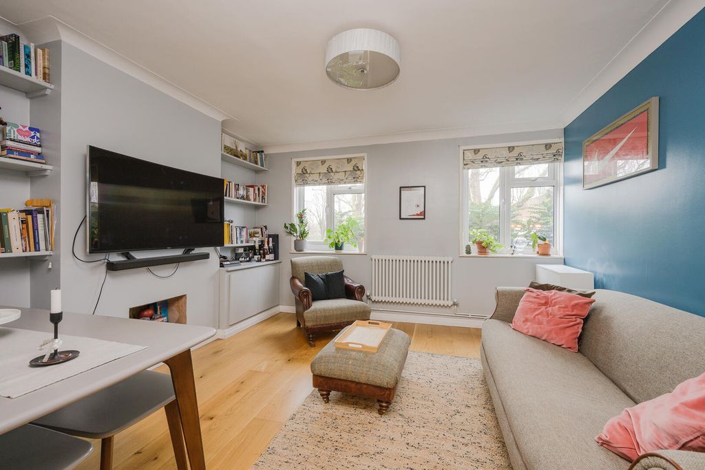 Property photo 2 of 14 Living Room