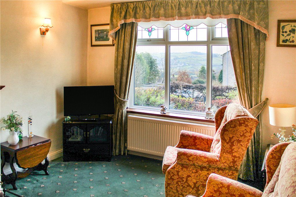 Property photo 2 of 14 Living Room