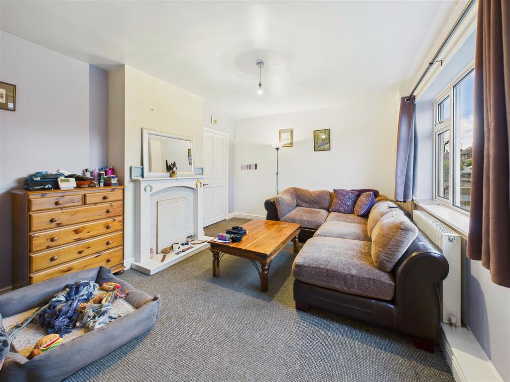 Property photo 2 of 12 Cam05377G0-Pr0134-Still006.Jpg