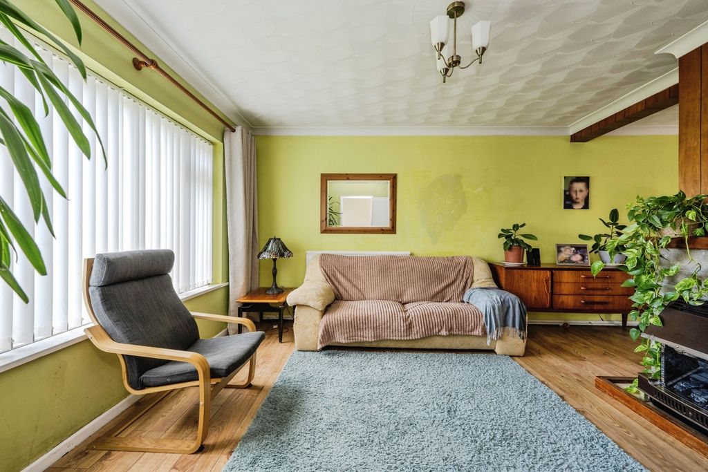 Property photo 2 of 24 Pbox-Img.Jpg
