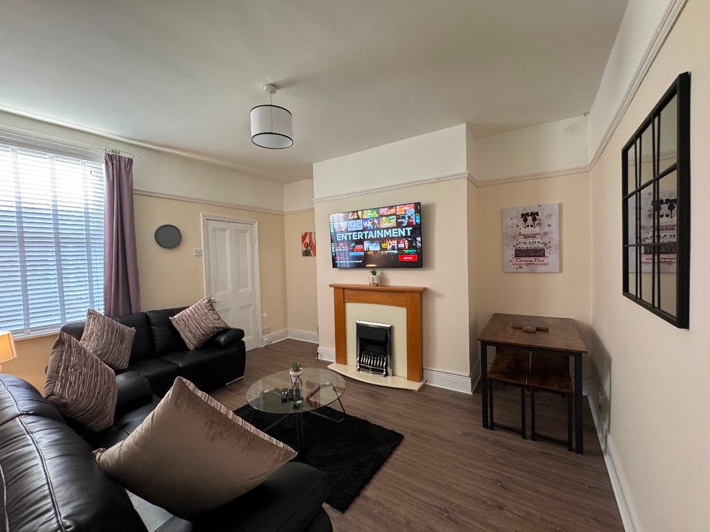 Property photo 2 of 12