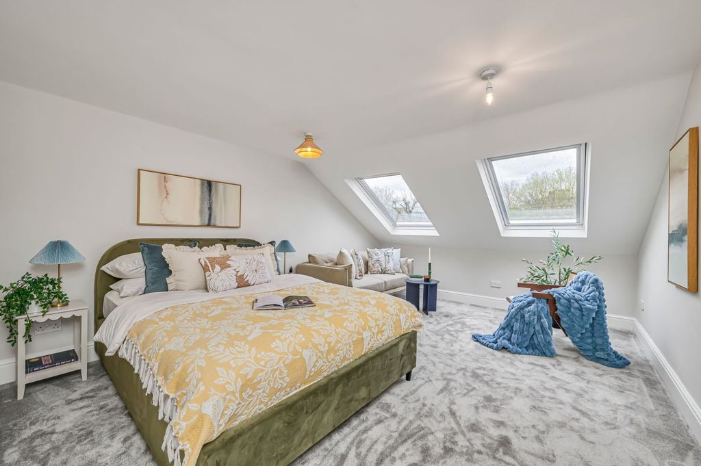 Property photo 3 of 18 Picture No. 11