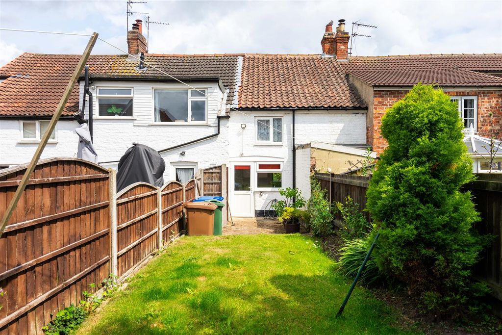 Property photo 3 of 11