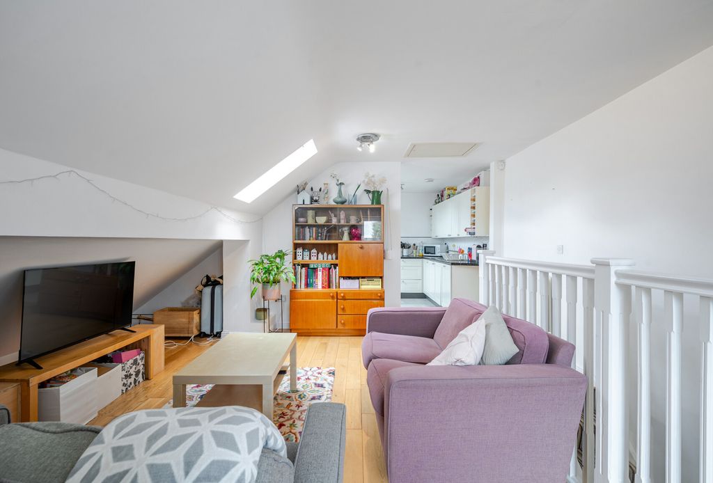 Property photo 1 of 22 1319729-9-68766B6...