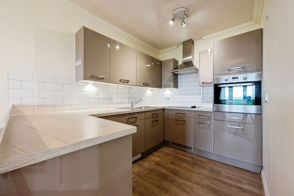 Property photo 3 of 20 Pbox-Img.Jpg