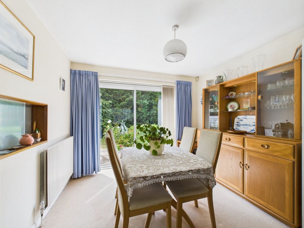 Property photo 3 of 12 Dining Room