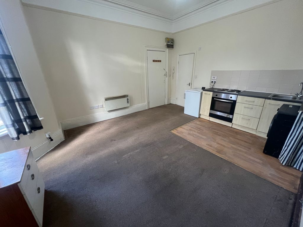 Property photo 3 of 6 Image