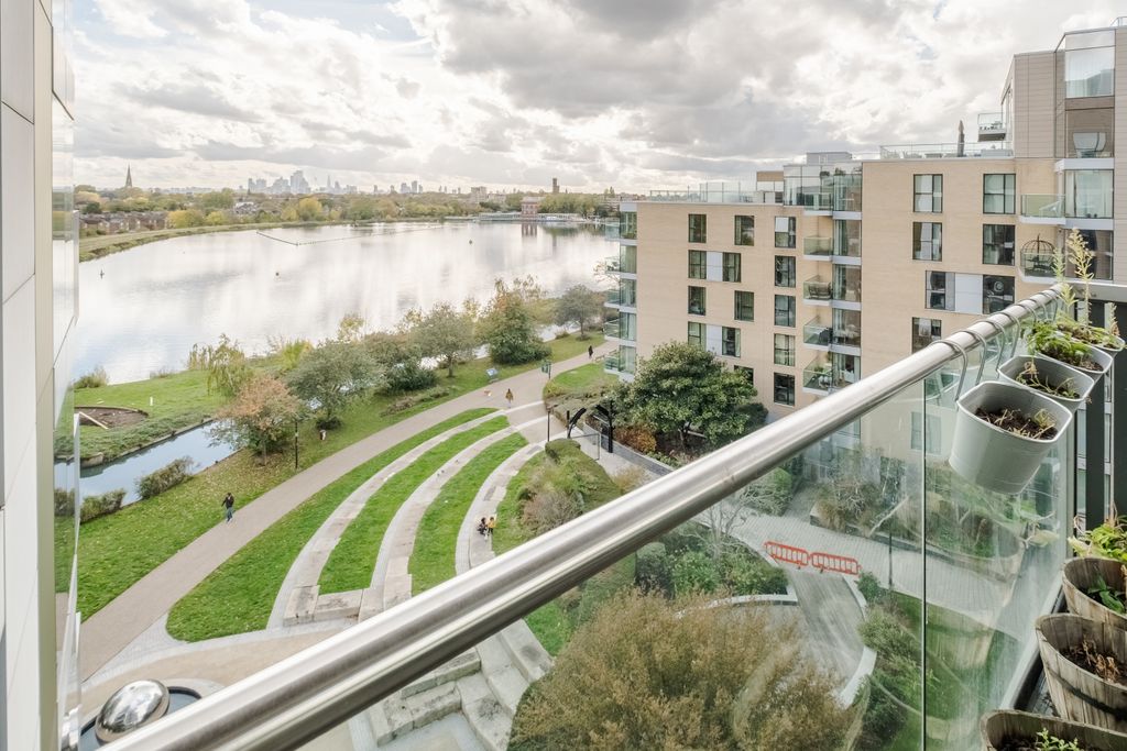 Property photo 3 of 18