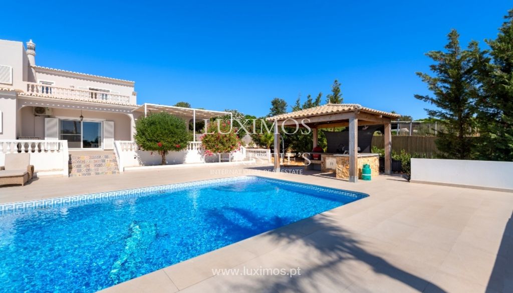 Property photo 3 of 40