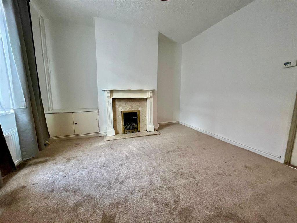 Property photo 3 of 13 4Aba1c16-10d0-4091-9Aaf-9A185Ebc58F8.Jpg