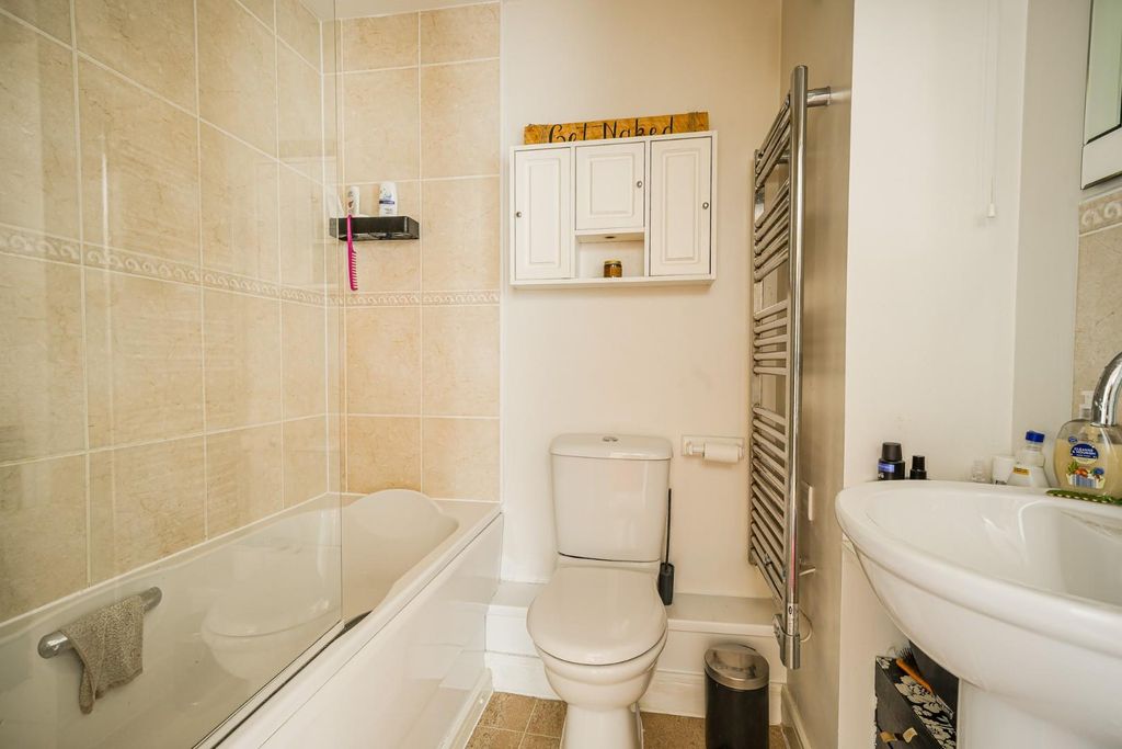 Additional image 14 of 2 bed flat for saleWest Dock, The Wharf, Linslade LU7