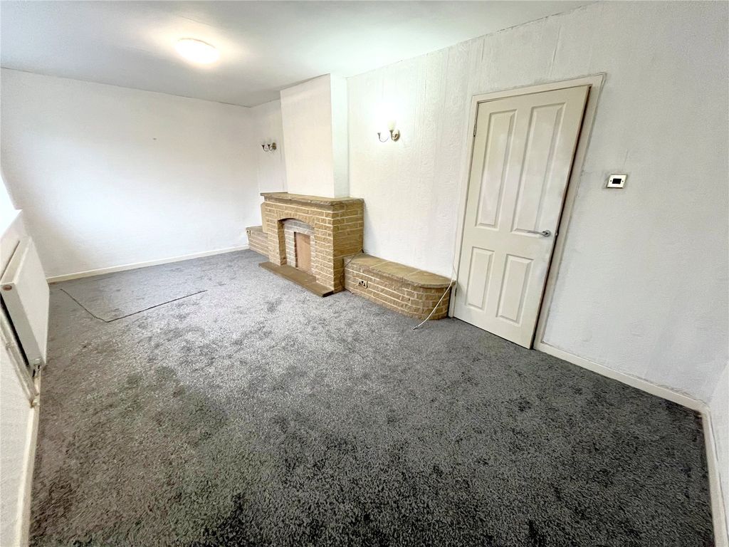 Property photo 2 of 11 Picture No. 26