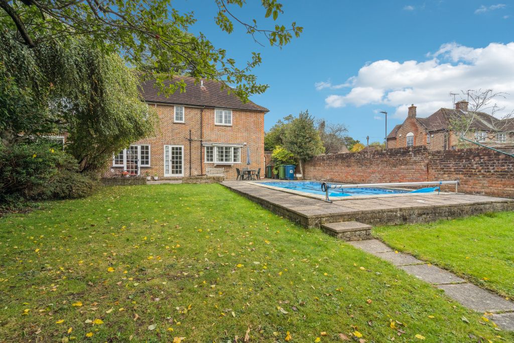 Property photo 3 of 21