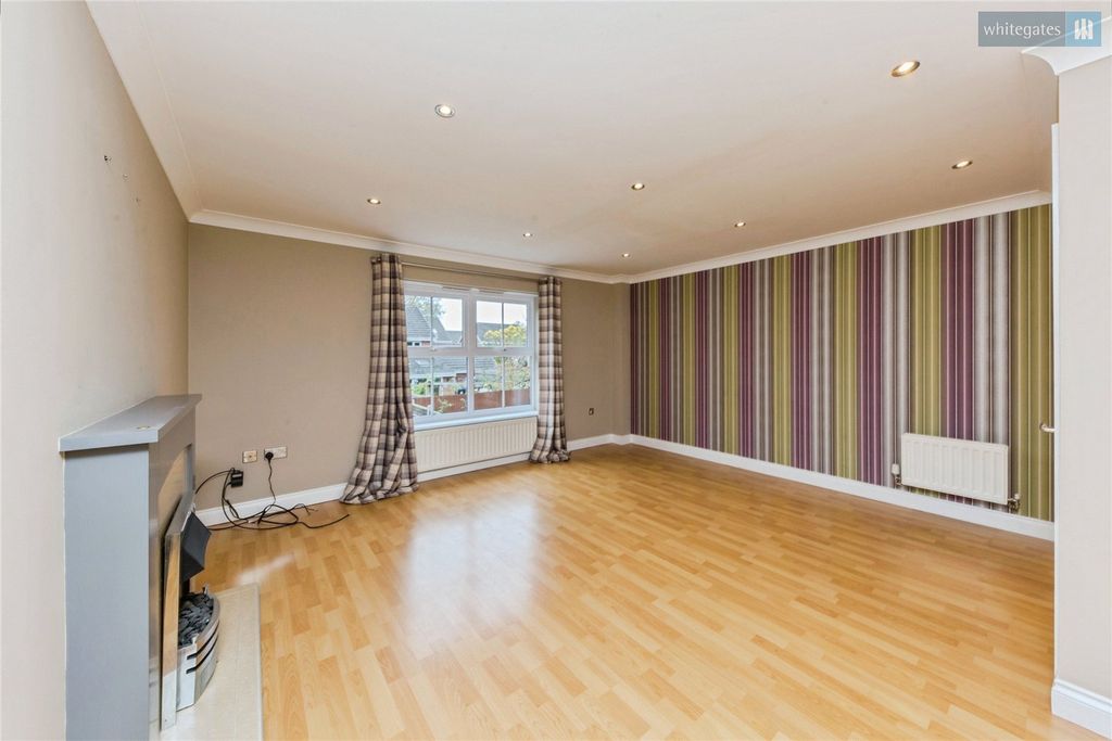 Property photo 3 of 18 Picture No. 14