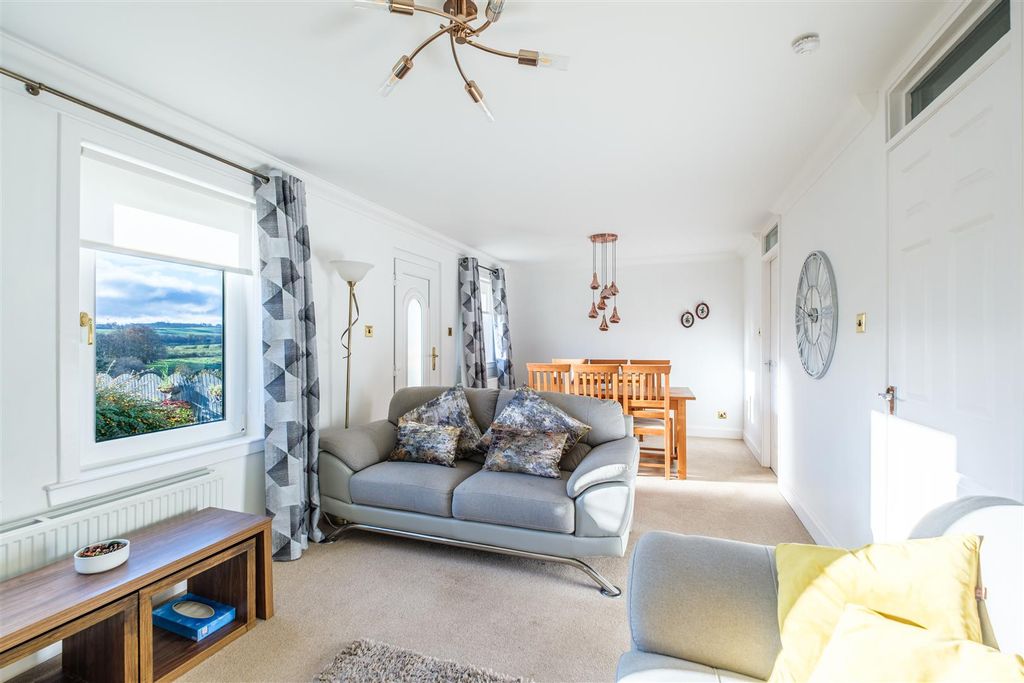 Property photo 3 of 26 Murray Drive-23.Jpg