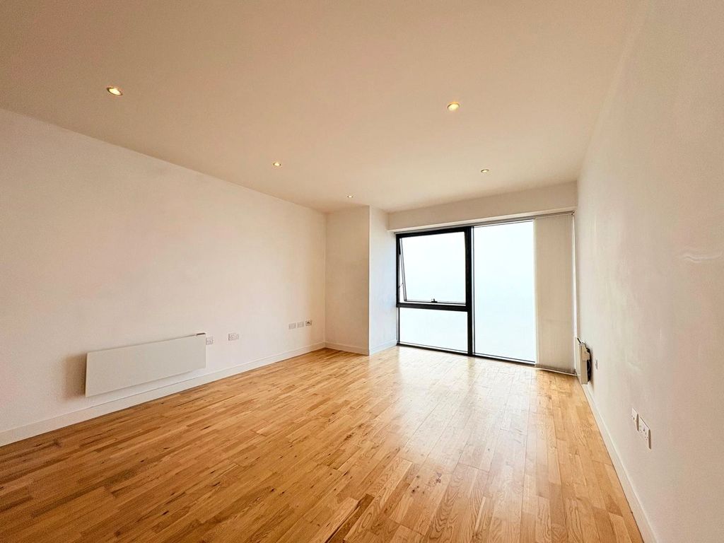 Property photo 3 of 9 Picture No. 04