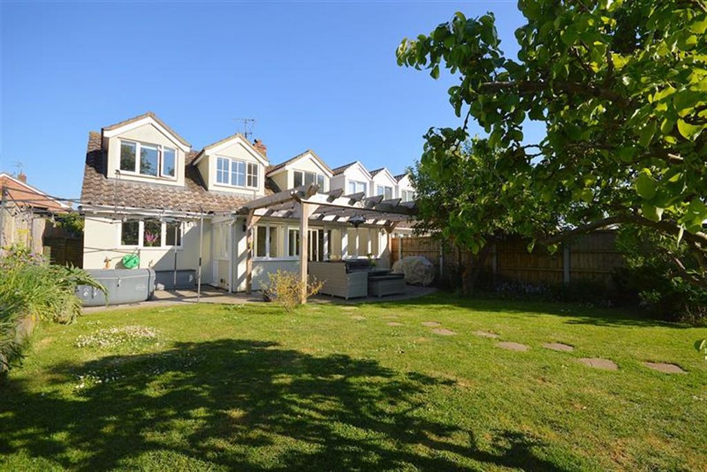 Property photo 1 of 25 (Main)