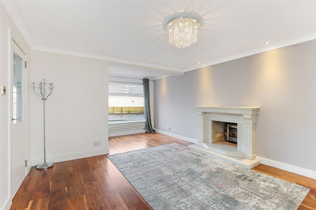 Property photo 2 of 20 Picture No. 02