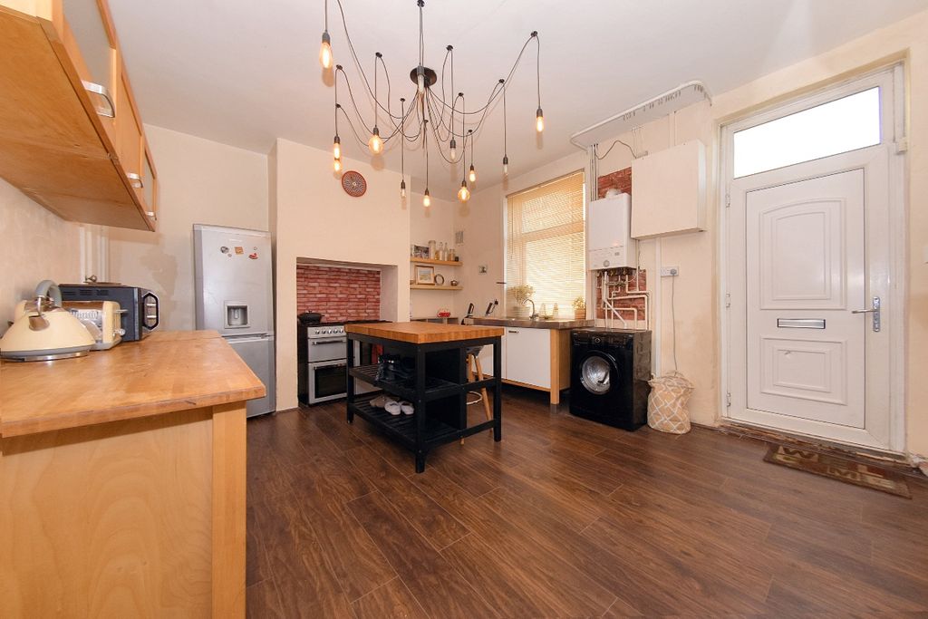 Property photo 1 of 26