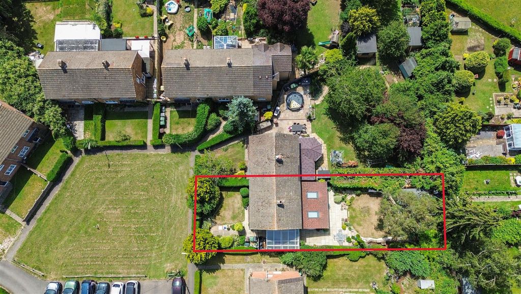 Property photo 1 of 20 Loyalty Lane