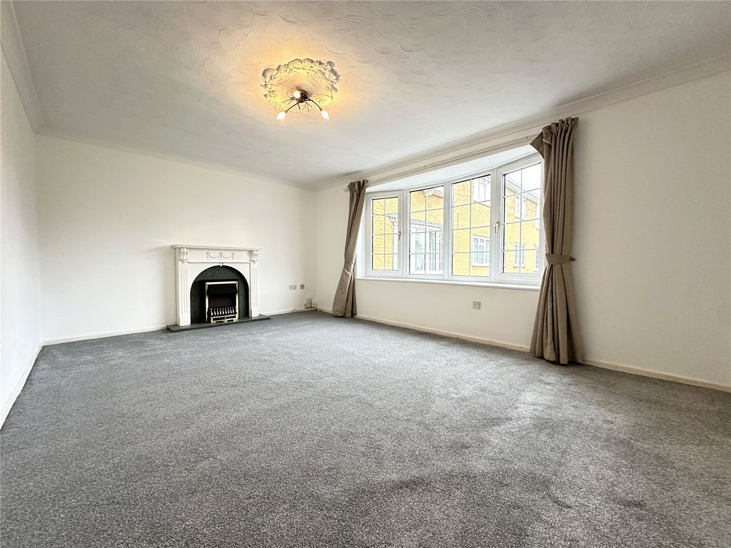 Property photo 2 of 7 Picture No. 33