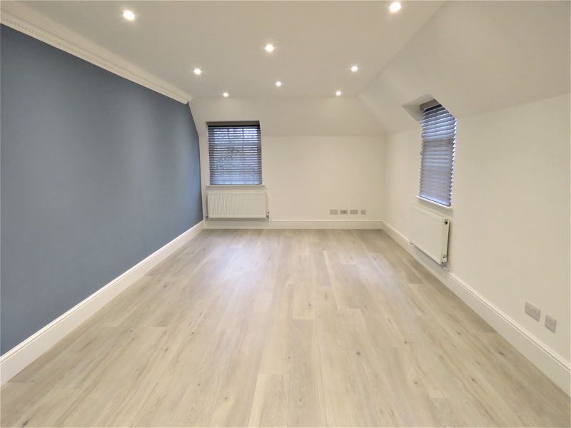 Property photo 3 of 12 Photo 10