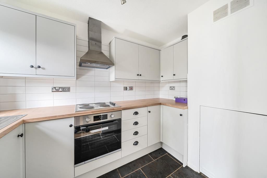 Property photo 3 of 13 Kitchen