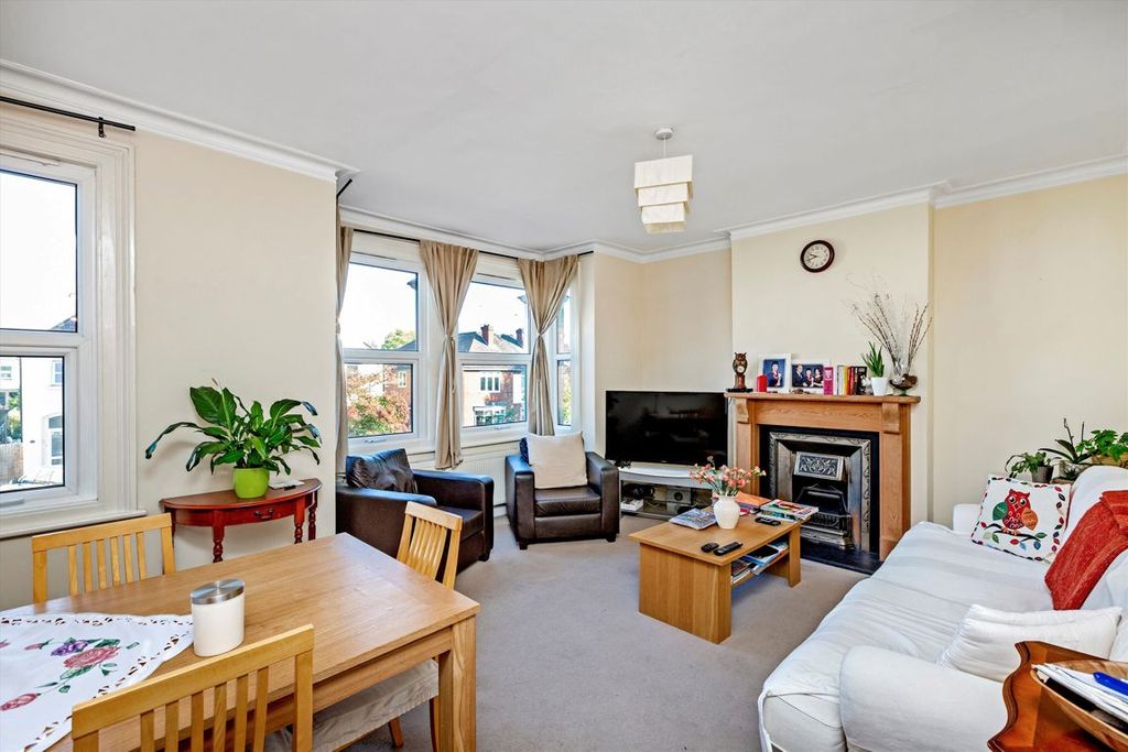 Property photo 1 of 3