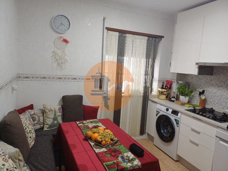 Property photo 2 of 34