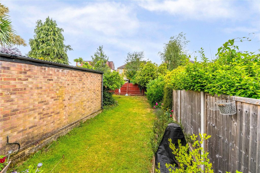 Property photo 2 of 14 Picture No. 22
