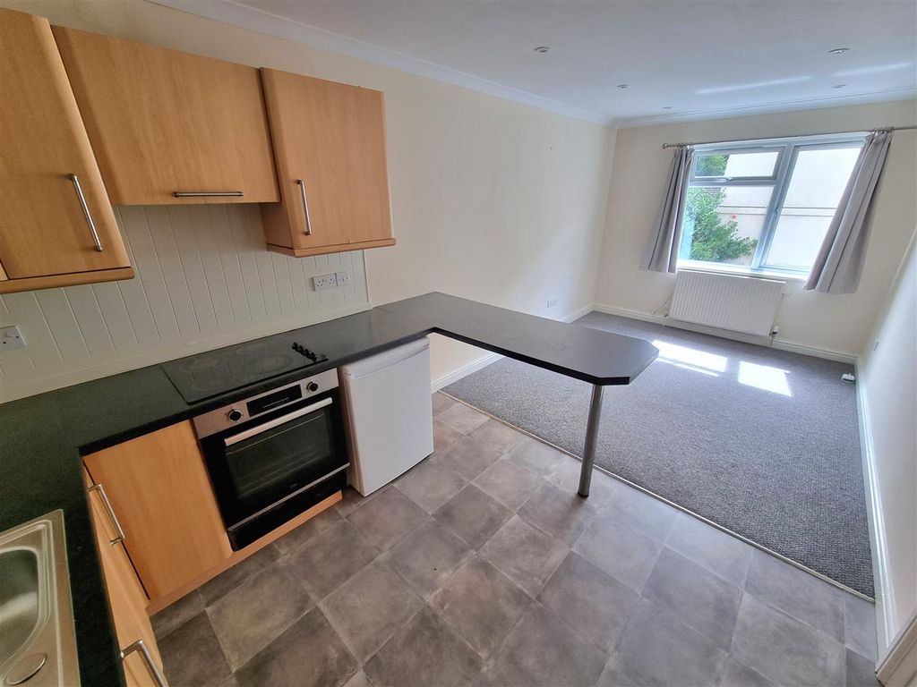 Property photo 2 of 8 Open Plan.Jpg