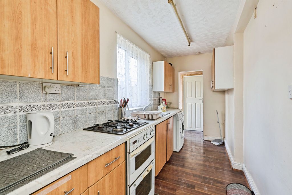 Property photo 3 of 18