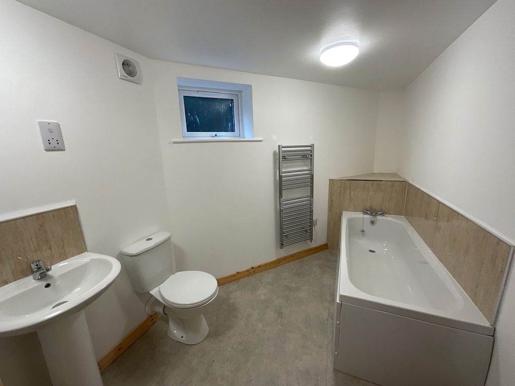 Additional image 4 of 3 bed flat to rentOn The Waves, Crooklets, Bude, Cornwall EX23