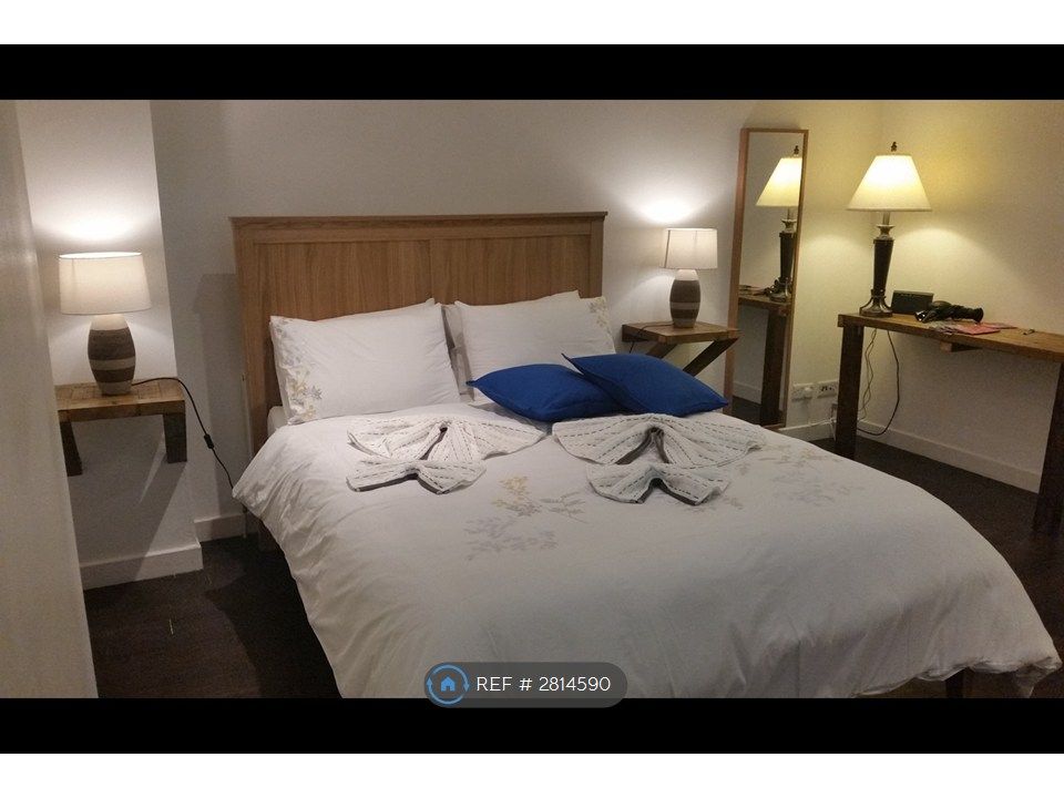 Property photo 2 of 9 Bedroom 1