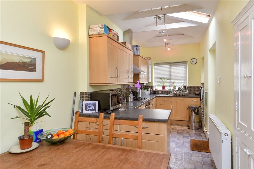 Property photo 2 of 8 Kitchen/Breakfast Room