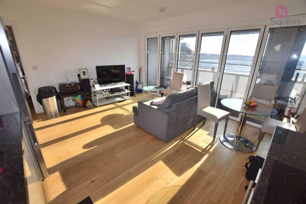 Property photo 2 of 9