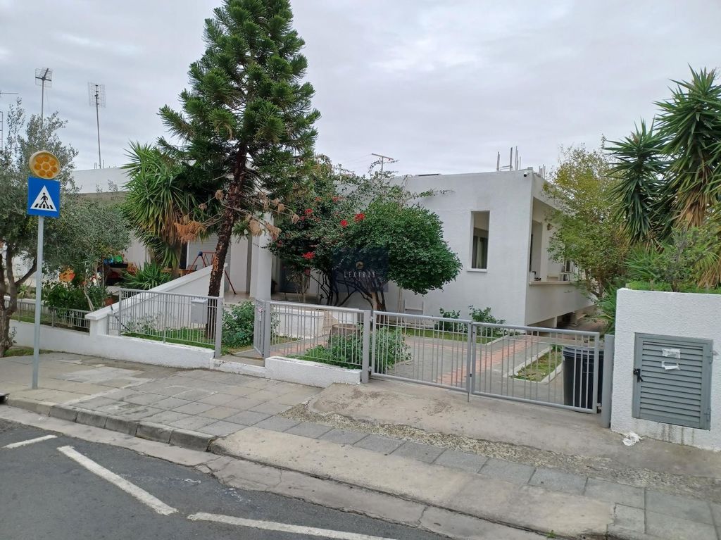 Property photo 1 of 5
