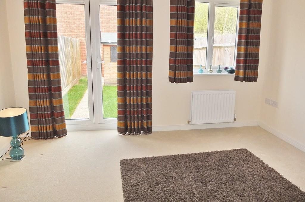 Property photo 3 of 8 Picture No. 04