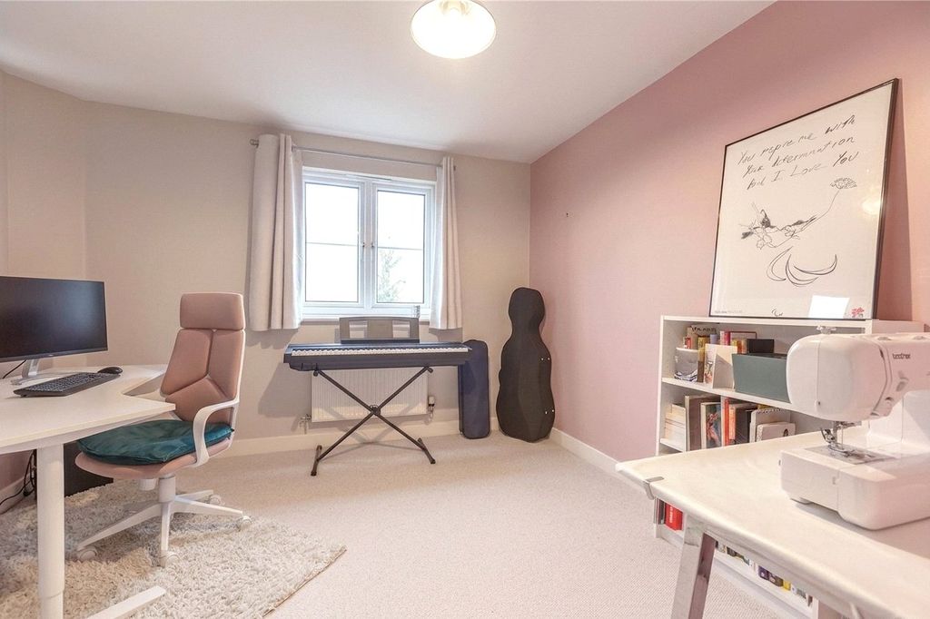 Property photo 3 of 15 Picture No. 28