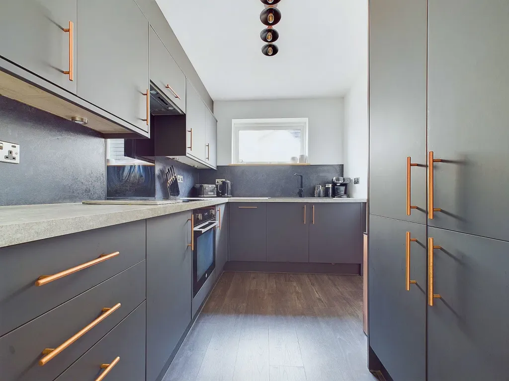 Property photo 2 of 8 Cam04335G0-Pr0091-Still006_1740761858340