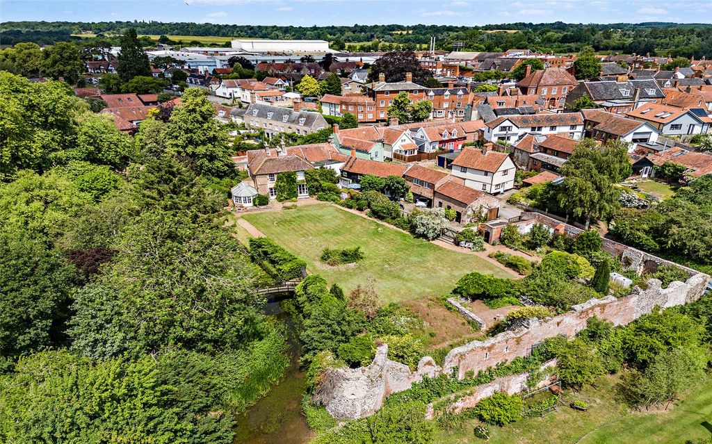 Property photo 1 of 19 Aerial