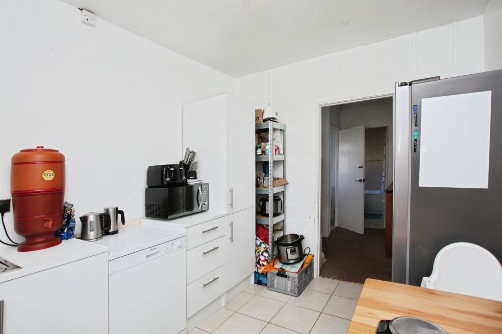 Additional image 6 of 2 bed flat for saleTrem Twyn Barlwm, Two Locks, Cwmbran NP44