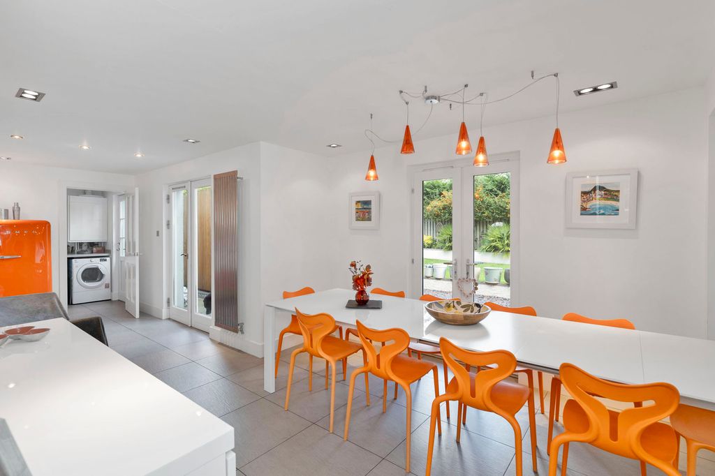 Property photo 3 of 24 Property Image 3