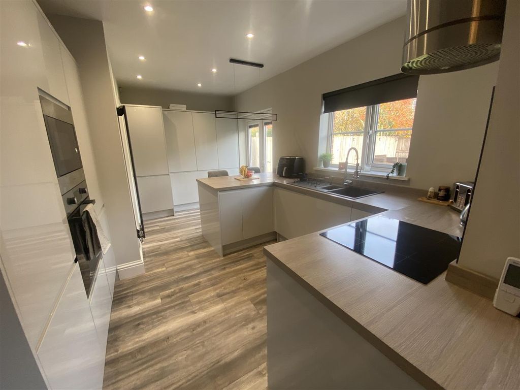 Property photo 3 of 17 Img_5546.Jpeg