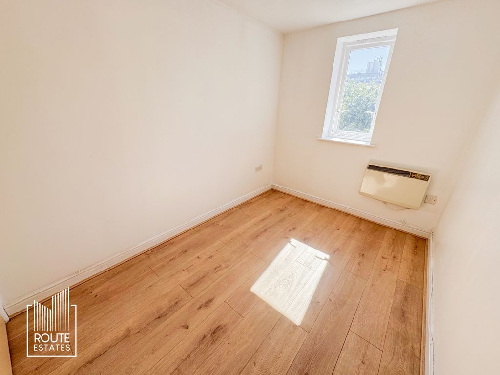 Property photo 3 of 8 Photo 1