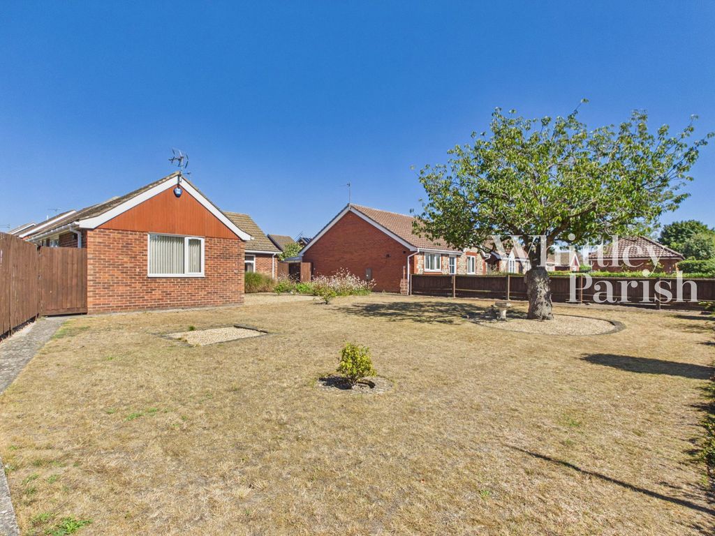 Property photo 2 of 18