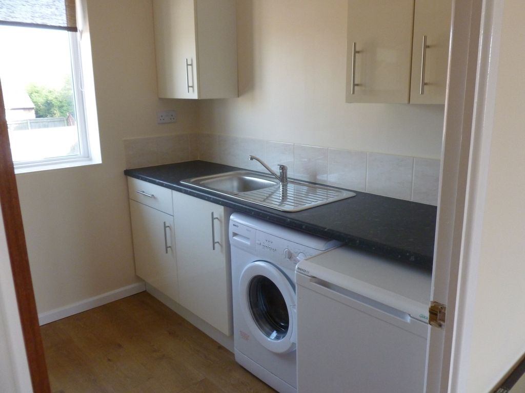 Property photo 2 of 9 063